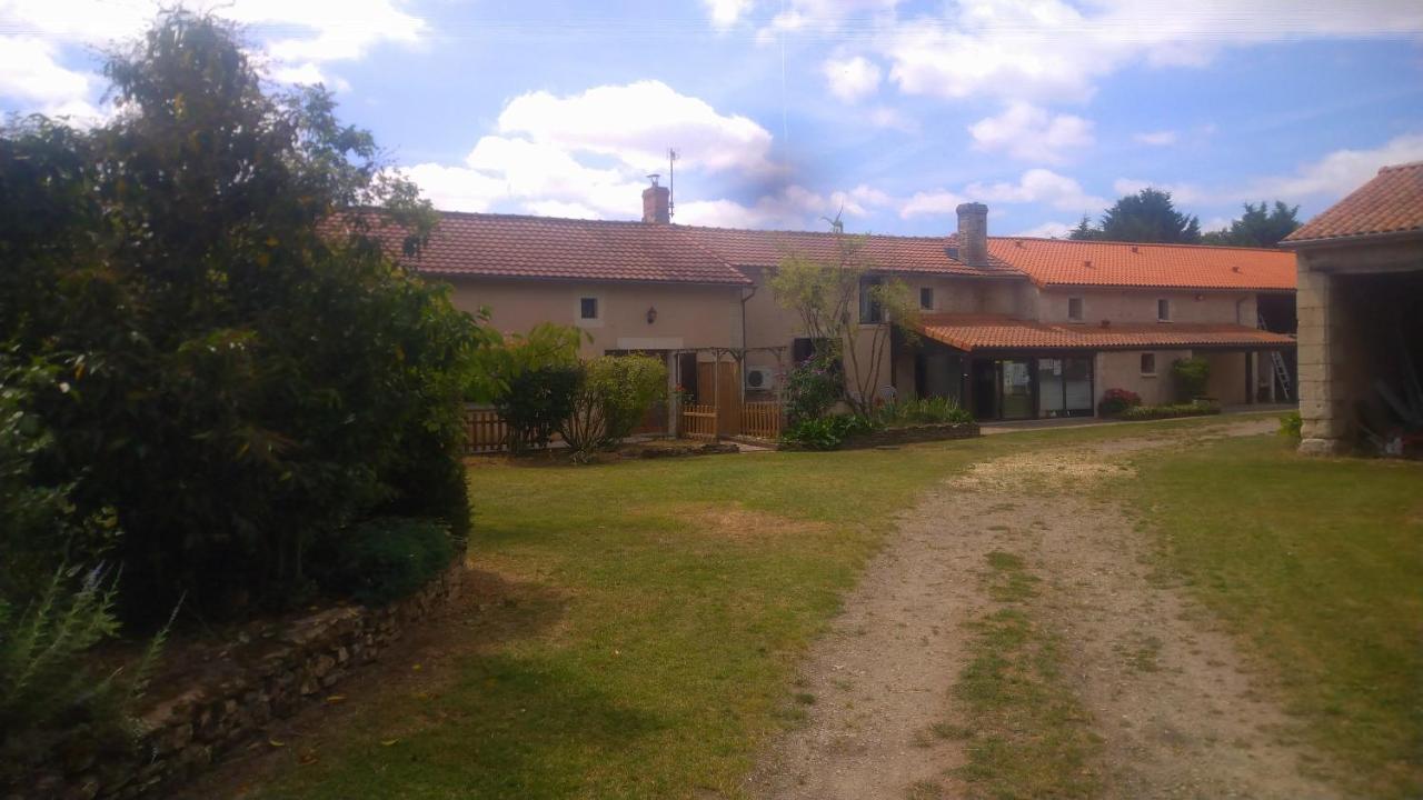 Chambre D'Hotes Au Chant Des Vents Thurageau Εξωτερικό φωτογραφία